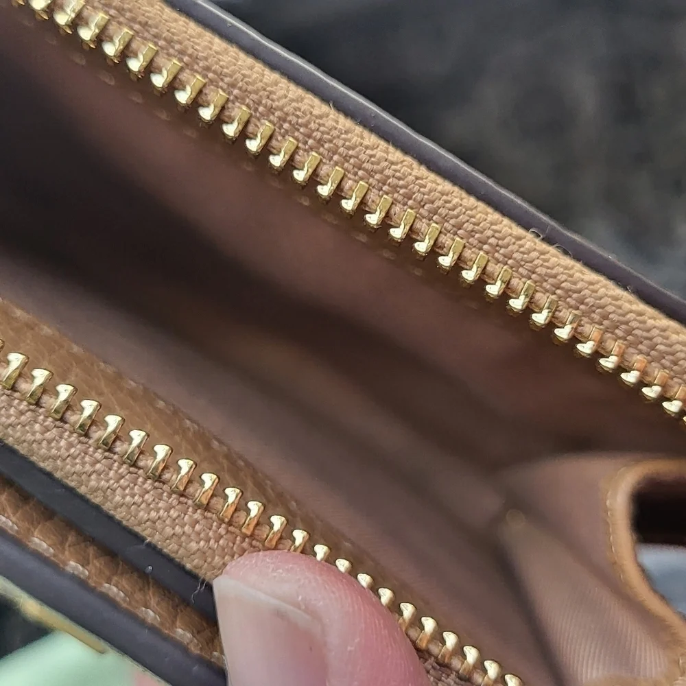 Tory Burch Bifold Britten Leather Wallet